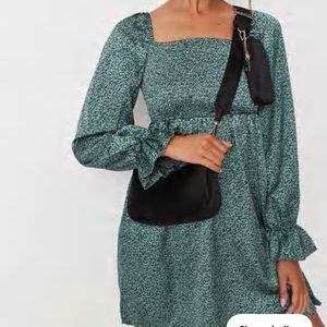 NWT “milkmaid shirred floral print mini dress”